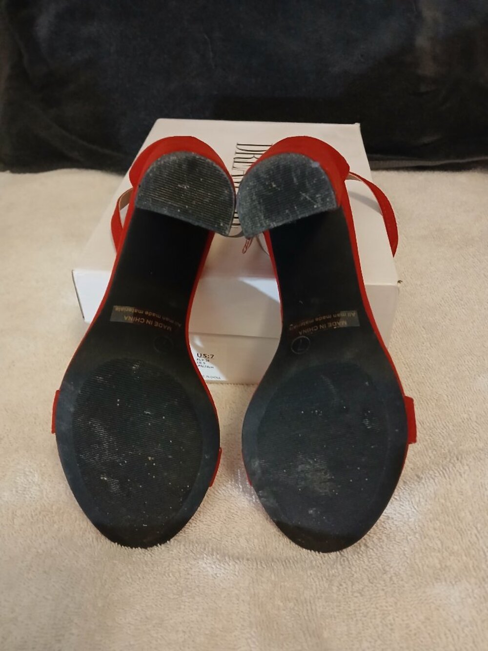High heels - Picture 3 of 3